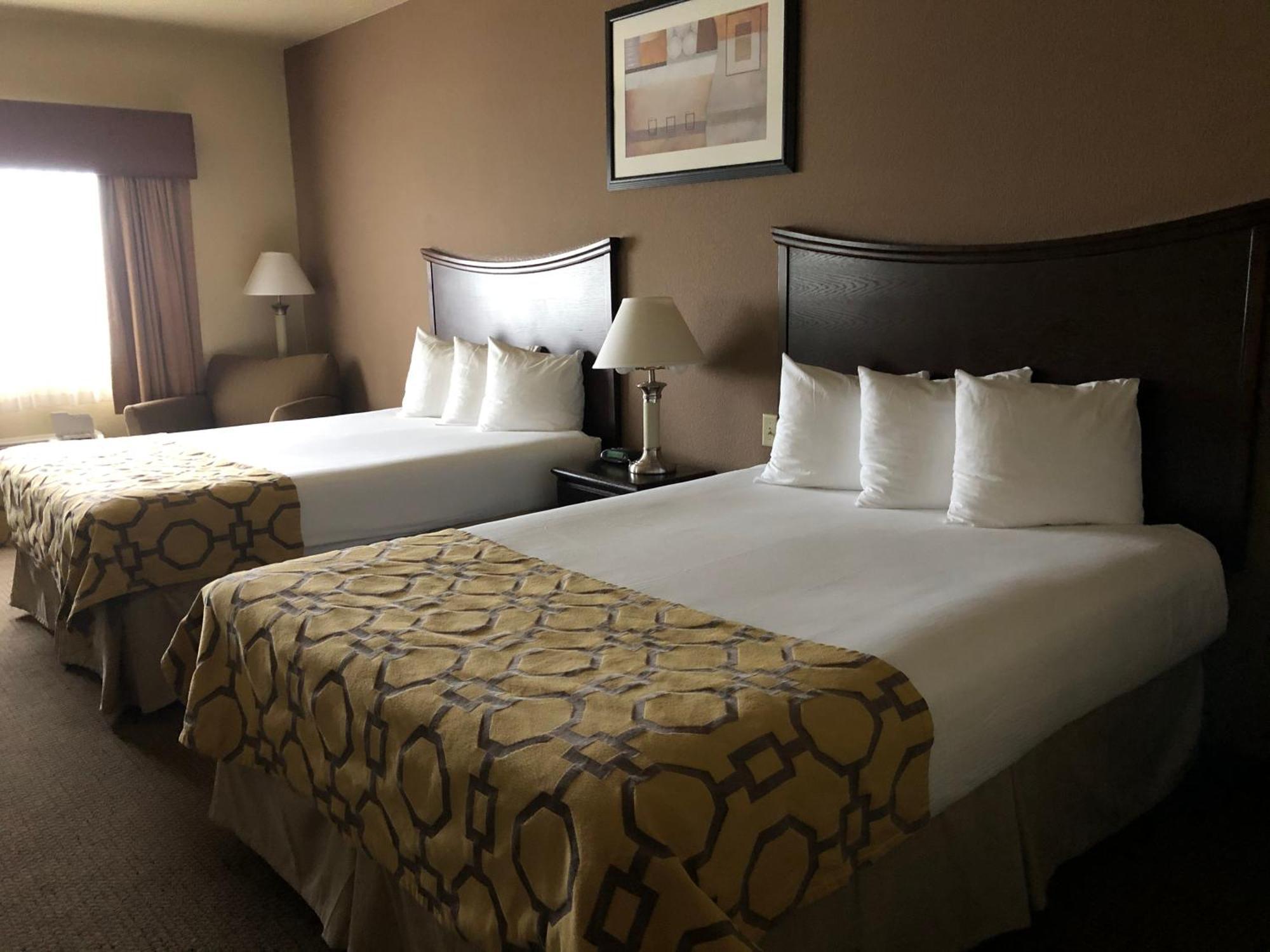 Baymont By Wyndham Decatur Hotel Exterior photo
